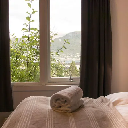 Modern Comfort With Panoramic View * Tromsø